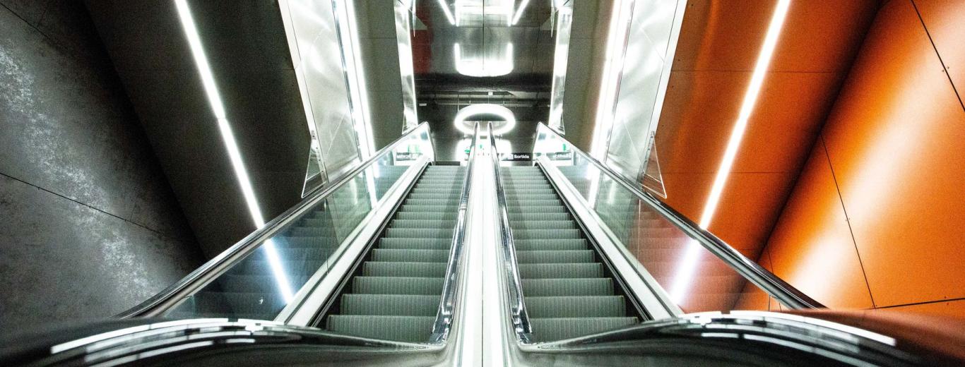 Imatge de les escales d'un metro